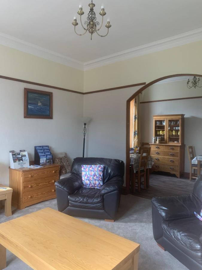 Dunclutha Guest House Leven  Exterior photo